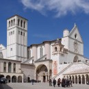 1280px-Assisi_San_Francesco_BW_2