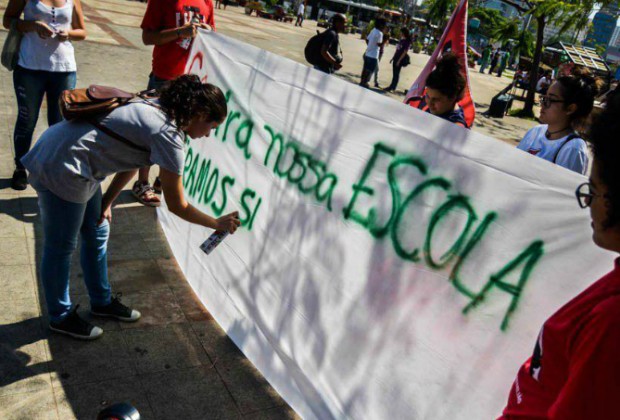 21-10-15_escola-foto-Jornalistas-Livres