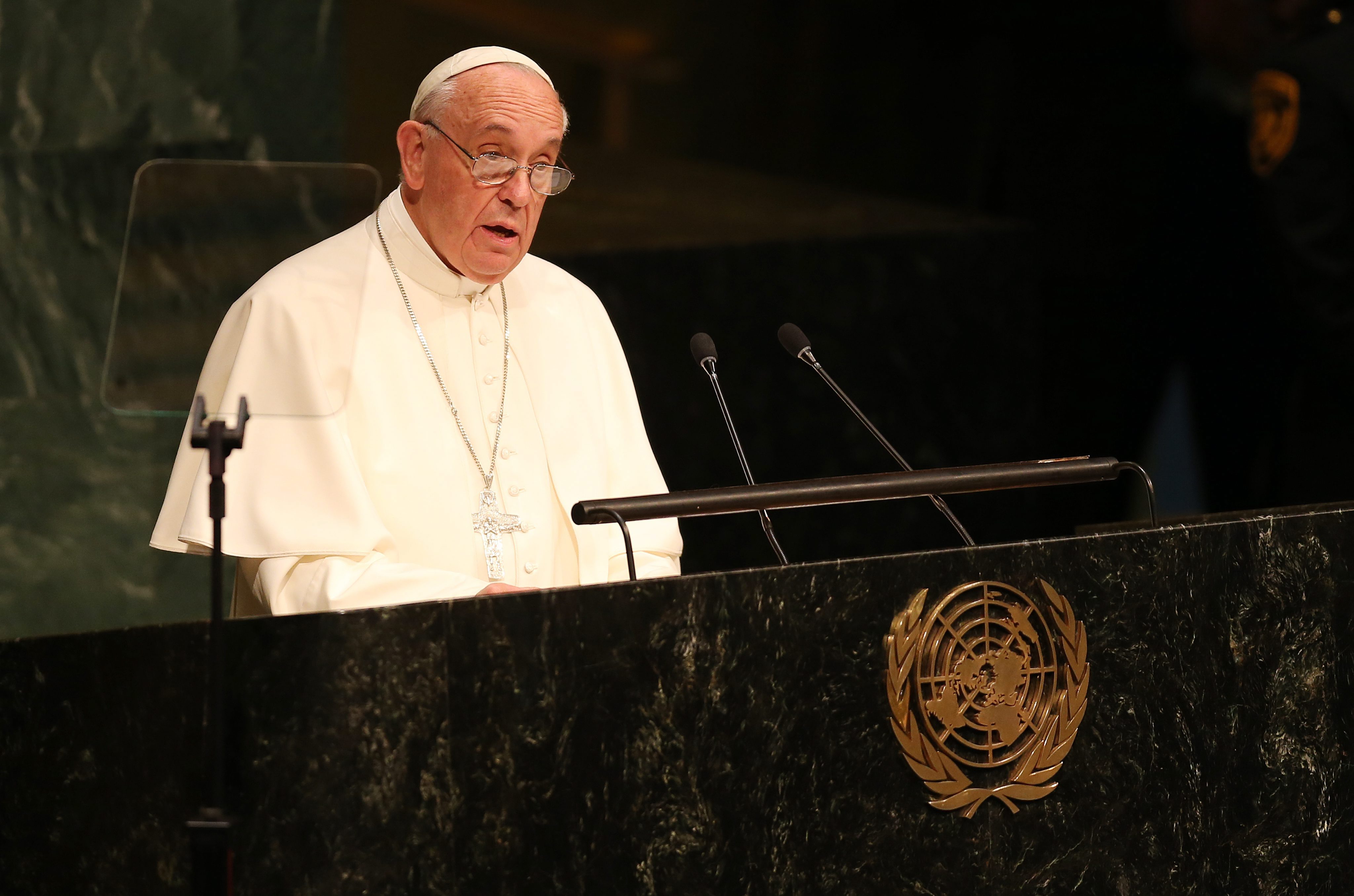 Para o papa Francisco, não há justificativas para esse tipo de atentado. 