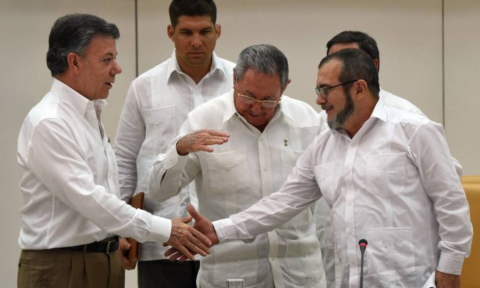 CUBA-COLOMBIA-FARC-CONFLICT-PEACE-CASTRO-SANTOS-TIMOCHENKO-GOO2D47LA.1