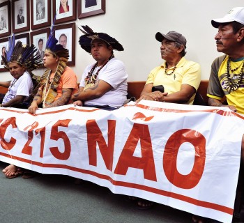 GK_Reuniao-com-indigenas-PEC-215-00_05192015001