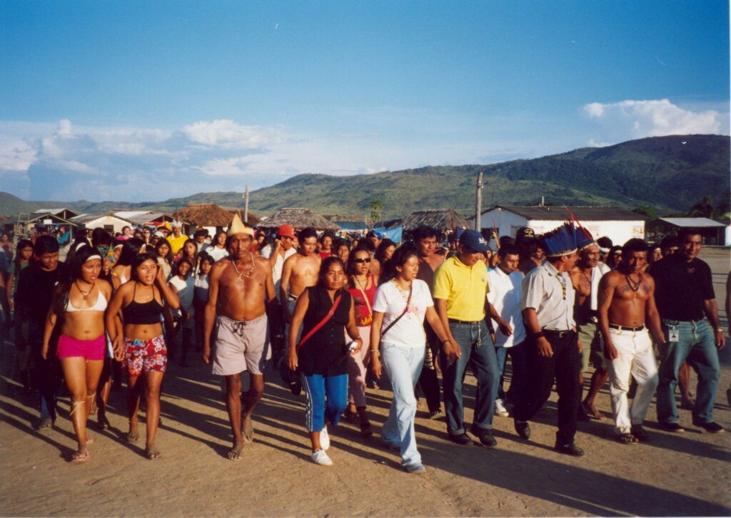 Lideranças reunidas em Maturuca. Foto: Lírio Girardi