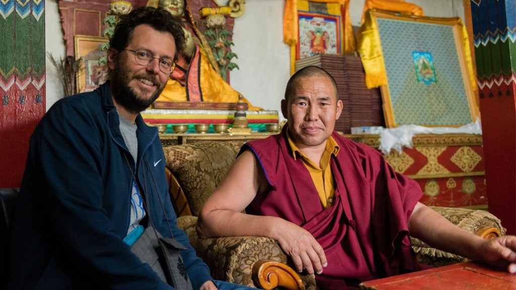 Dom Giorgio com monge budista – Foto: Missioni Consolata