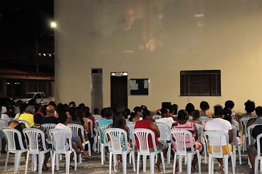 Paróquia-São-Roque-Matinha-dos-Pretos-reunião-1024x680