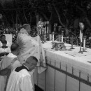 apa Paolo VI na celebração de Corpus Christi, de 1968   (@Vatican Media)