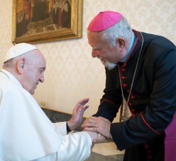 Papa Francisco recebe Dom Elio Rama na visita ad Limina em Roma. Foto: Arquivo Pessoal