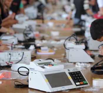 Brazilian Electoral Court employees prepare eletronic ballot boxes for the upcoming October 3 general election, in Brasilia, on September 22, 2010. Around 500 thousand electronic ballot boxes will be used in the election. AFP PHOTO/Evaristo SA (Photo credit should read EVARISTO SA/AFP/Getty Images)