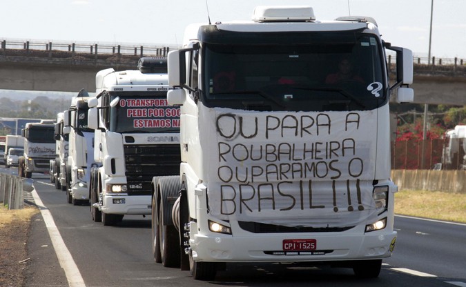 protesto-de-caminhoneiros