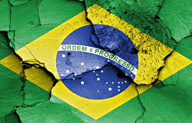 20140720-dinheirama-brasil-crise