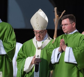 3out2018---papa-francisco-celebra-missa-na-praca-de-sao-pedro-na-abertura-do-sinodo-dos-bispos-1538568297671_1920x1280