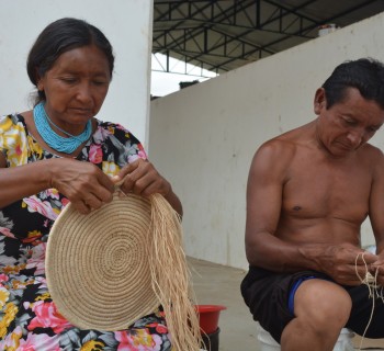 Lina Moraleda e Patricio Pérez indígenas Warao