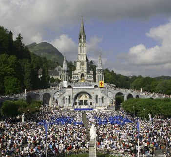 Santuário-de-Nossa-Senhora-de-Lourdes-FR