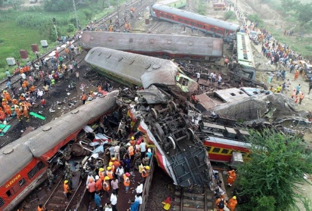 acidente-ferroviario-india